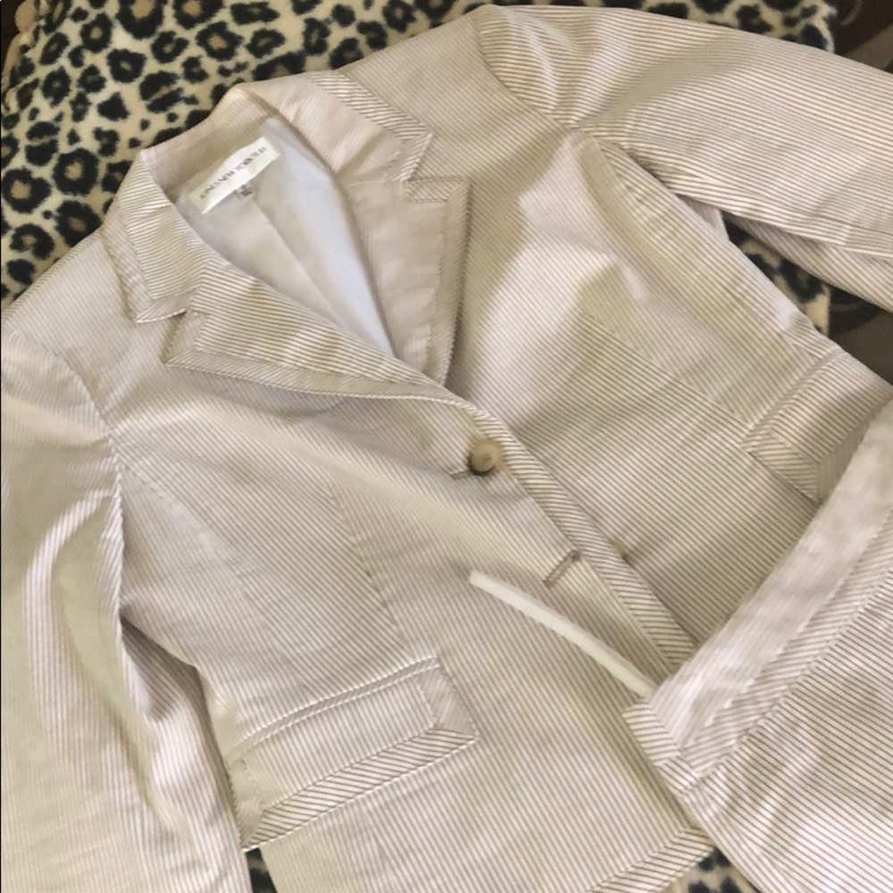 Jone NEw York seersucker skirt suit.